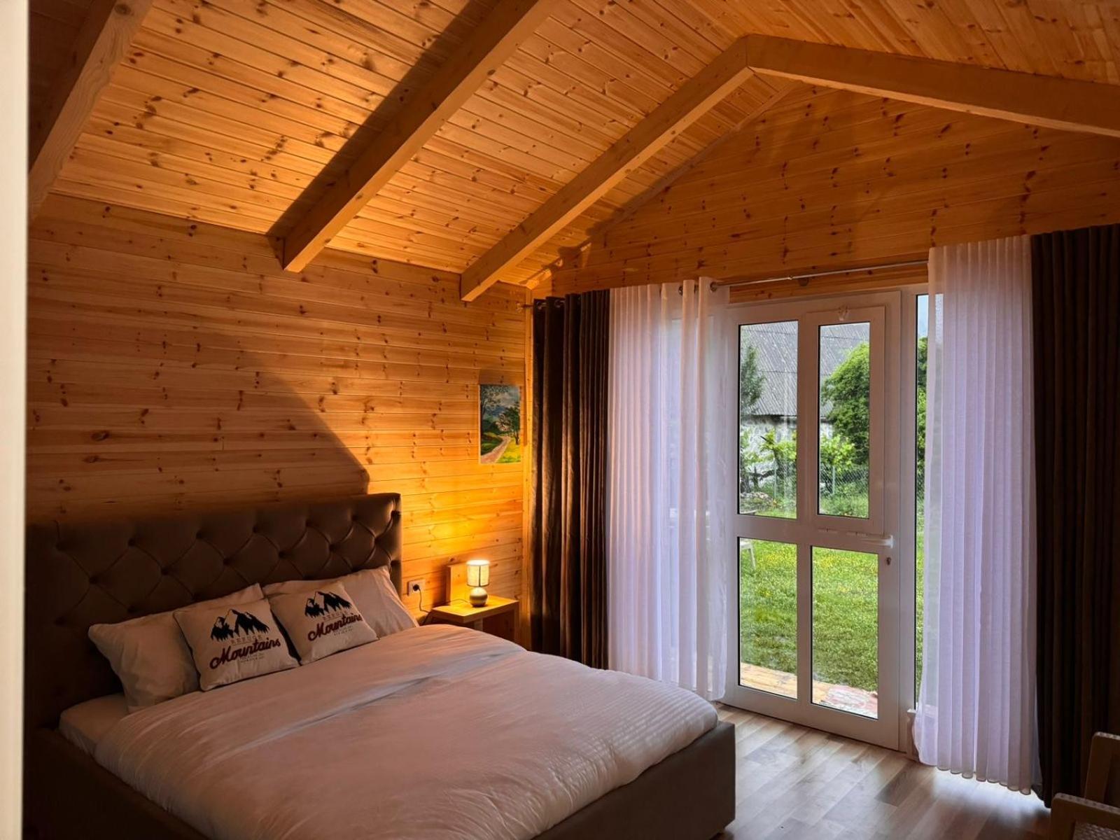 Thethi Mountain Villas Exteriör bild
